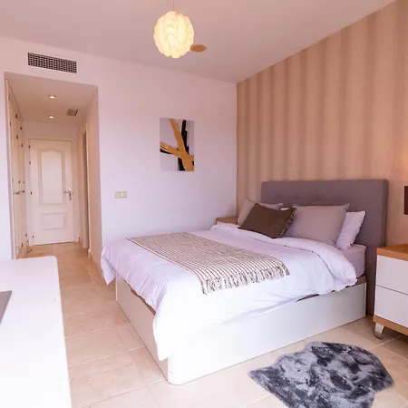 Benatalaya - 3 Bedroom Penthouse In * إِستيبونا